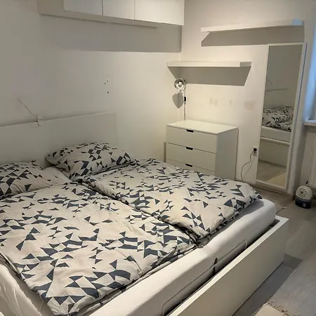 Cozy In Center Apartment